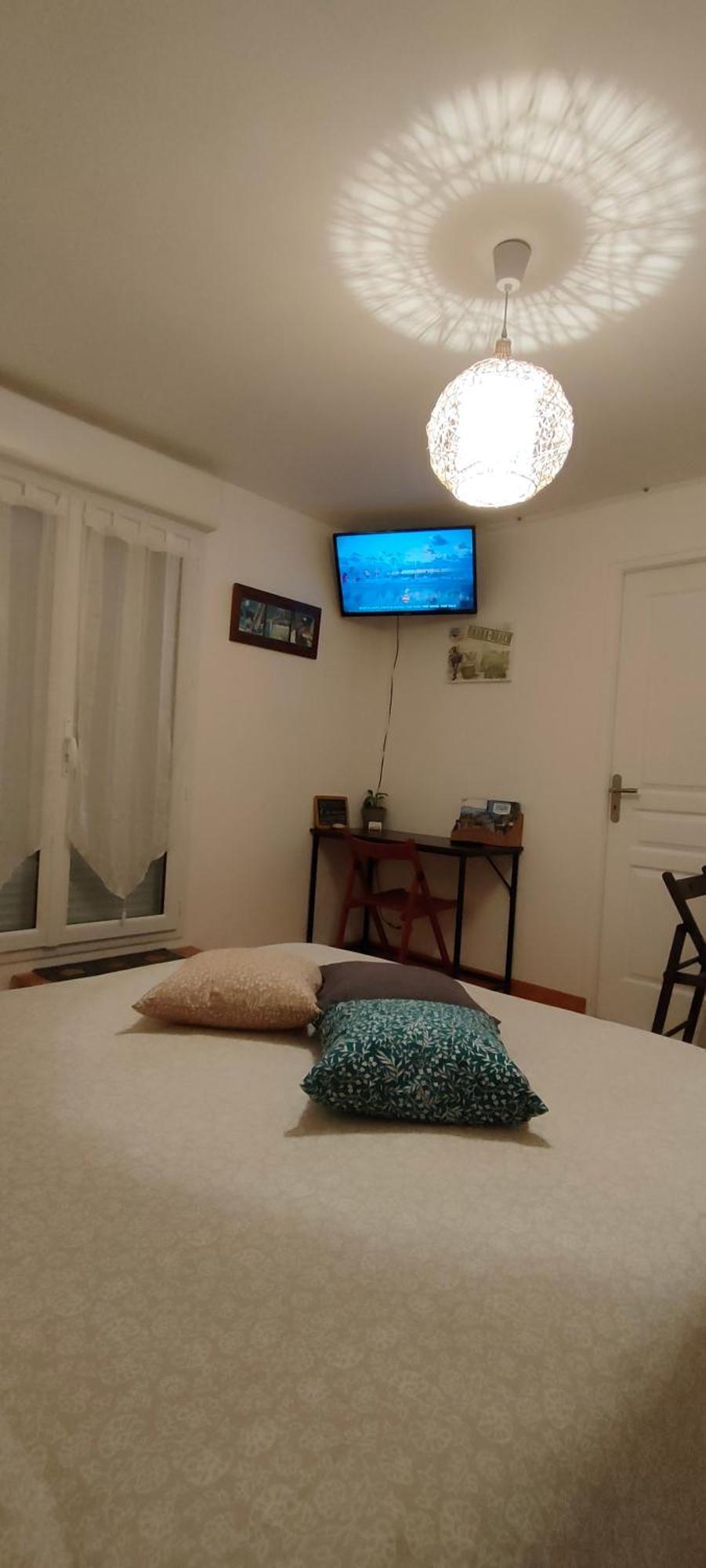 Les Lys Jolie Suite Parentale Privative Deux Adultes Avec Sdd Pertheville-Ners 외부 사진